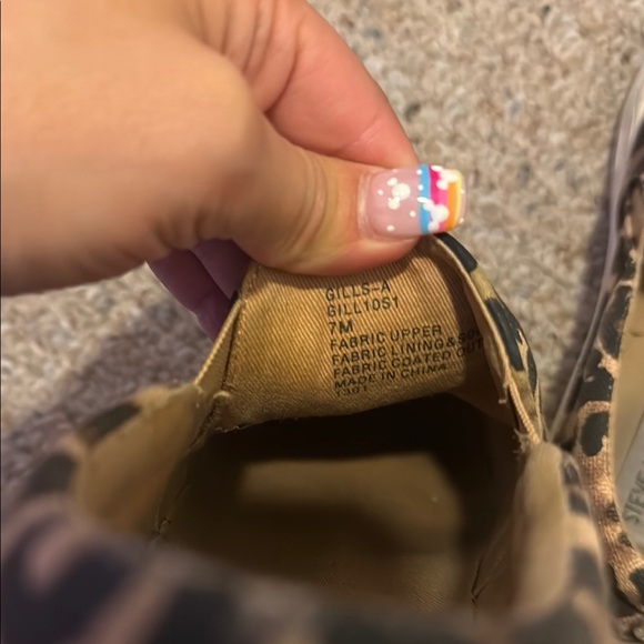 Steve Madden | GILLS Leopard Print Slip-On Sneakers - Picture 5 of 7